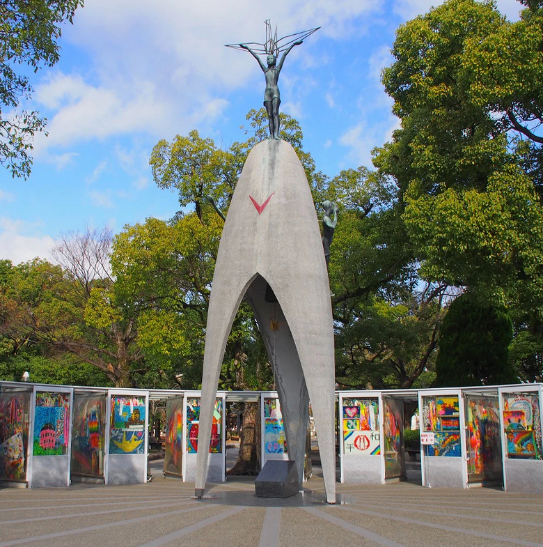 Statue de Sadako au Parc du Mémorial de la Paix - Hiroshima