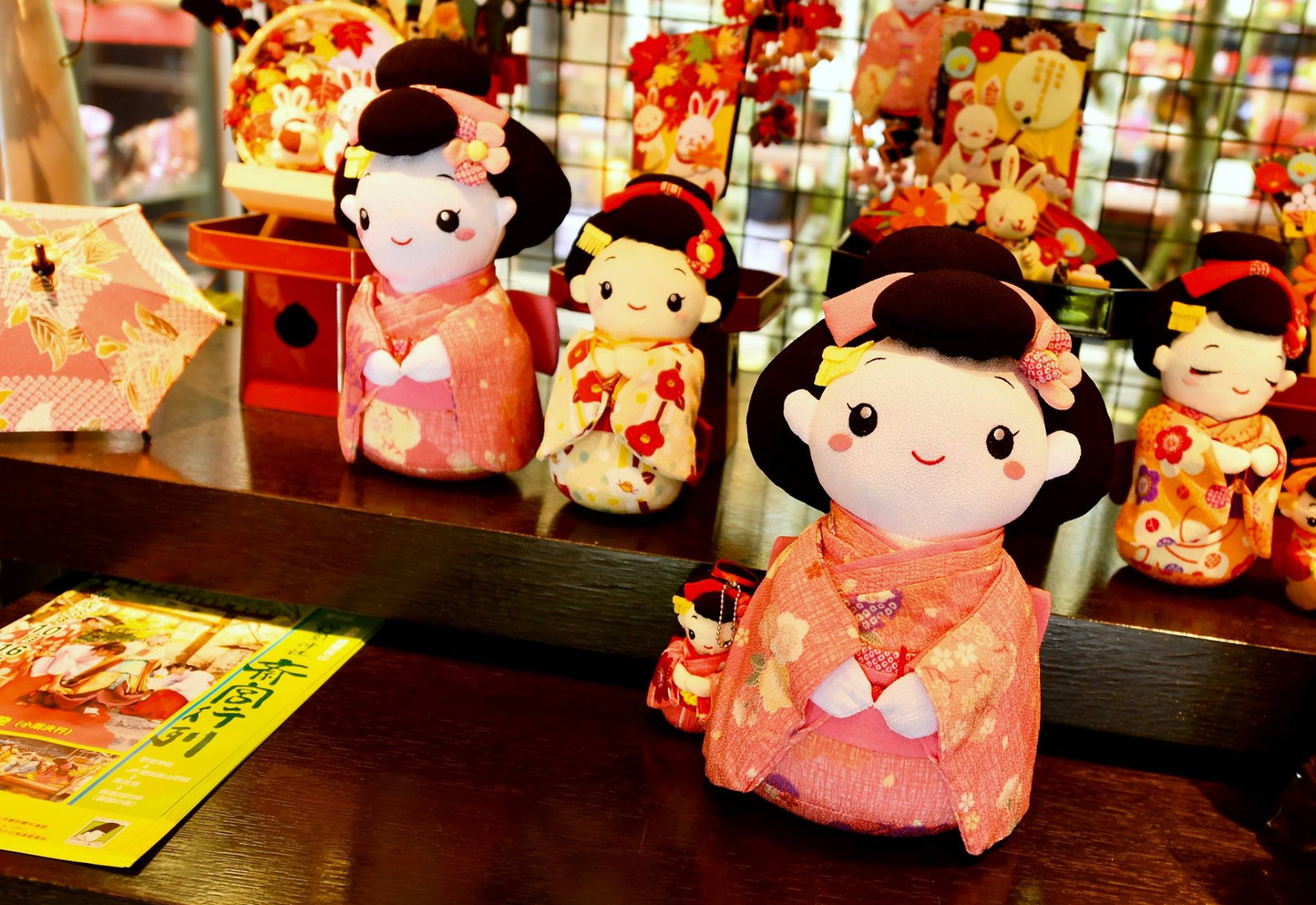 Poupées kokeshi en tissus japonais