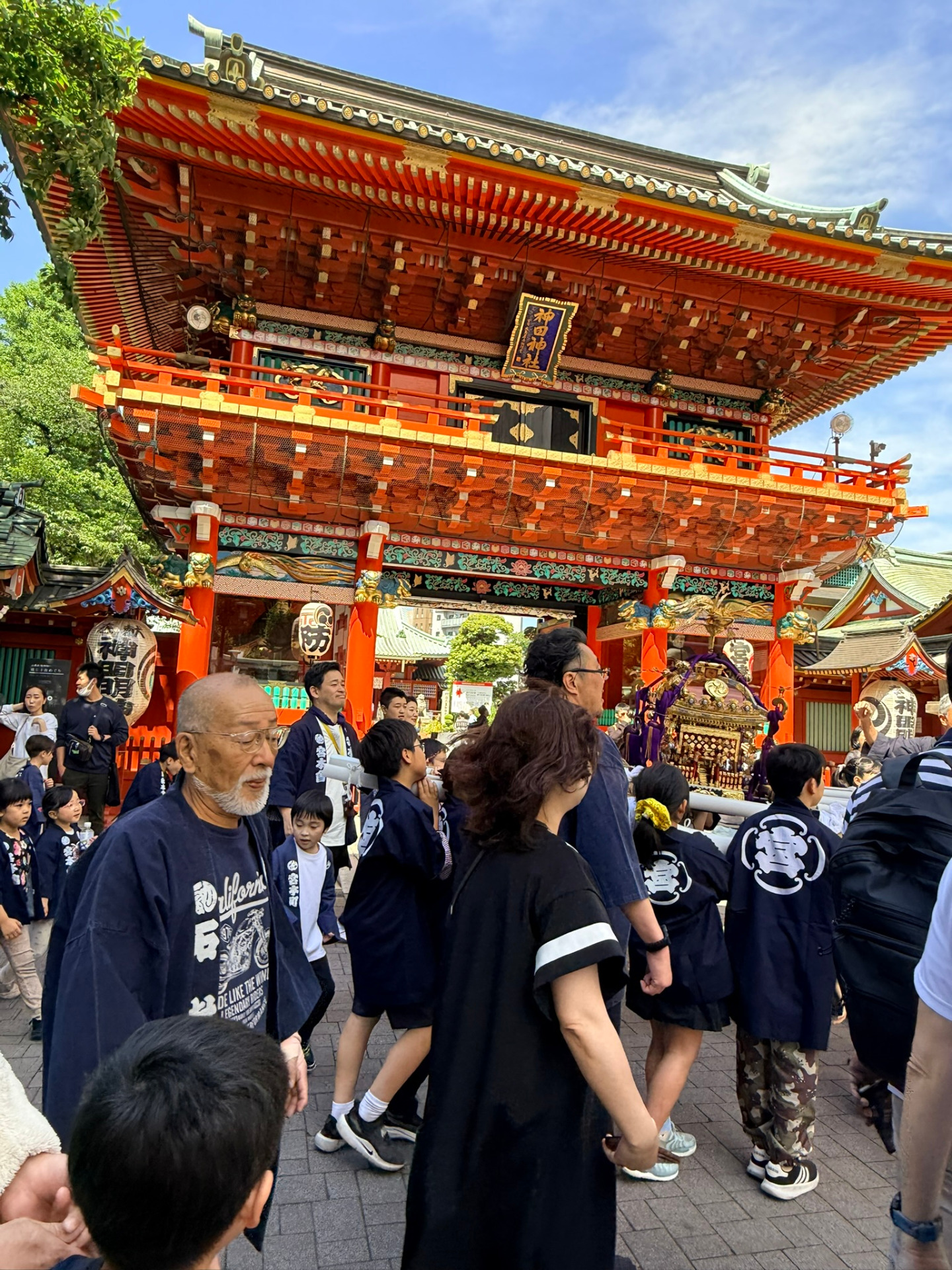 Procession de mikoshi par des enfants, Kanda Matsuri