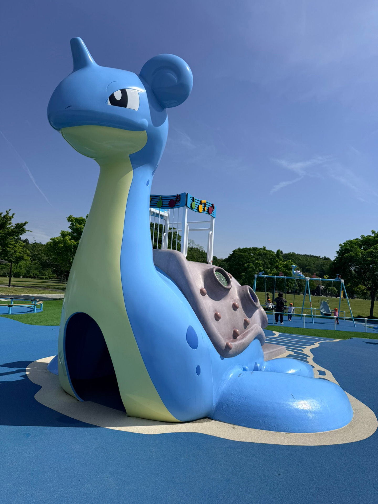 Aire de jeux Lokhlass