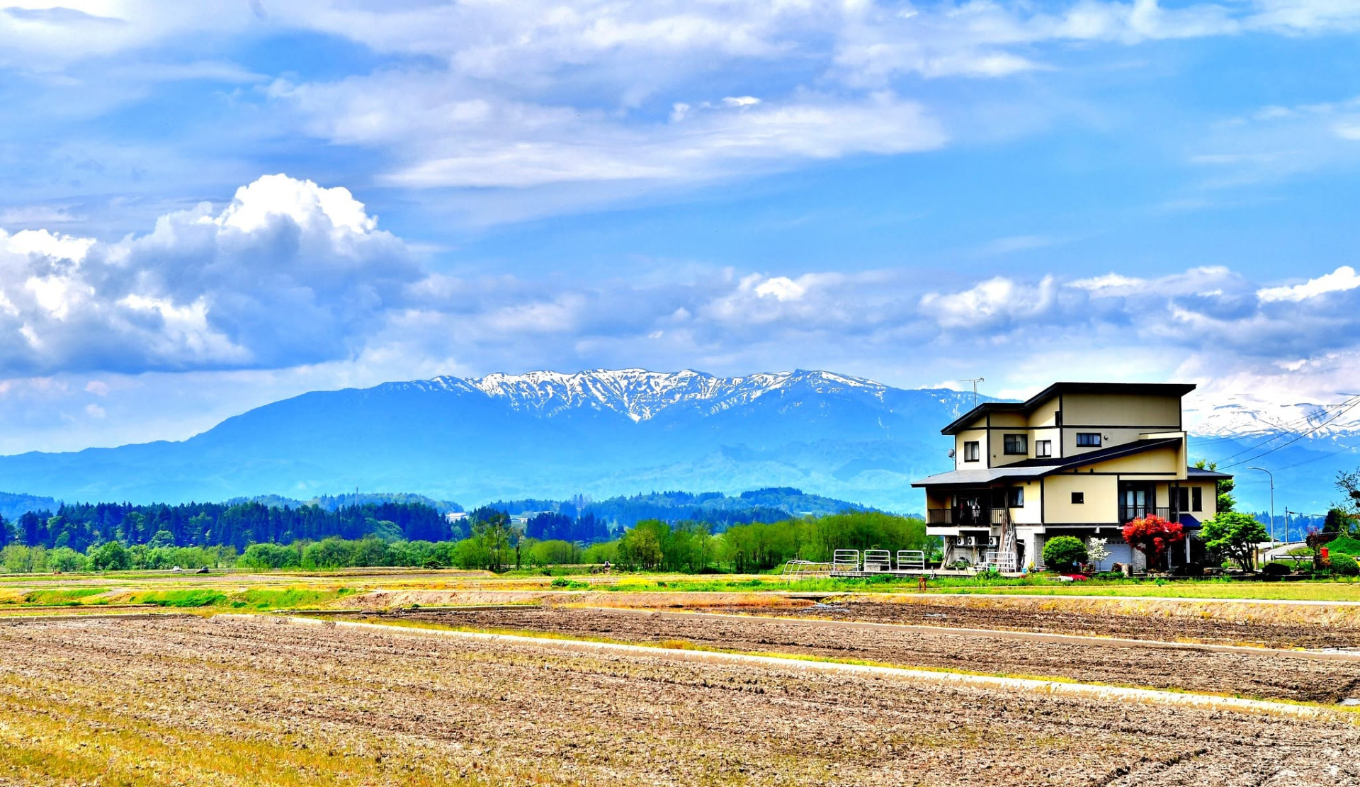Paysage vu sur la route vers Ginzan Onsen