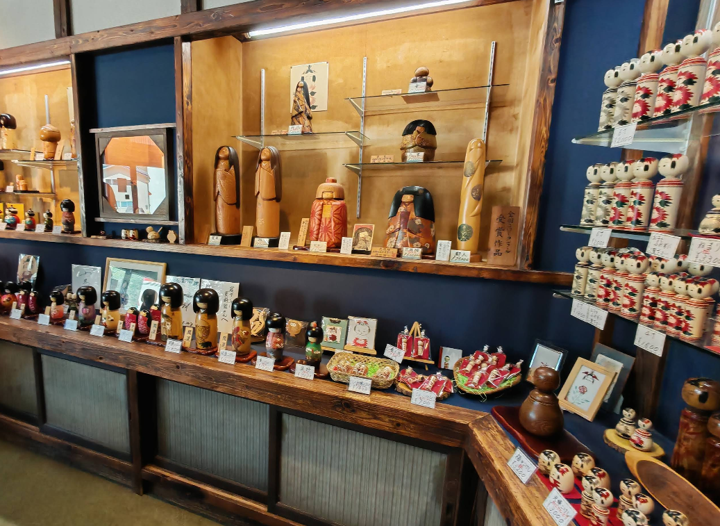 Boutique du Iwashita Kokeshi Museum