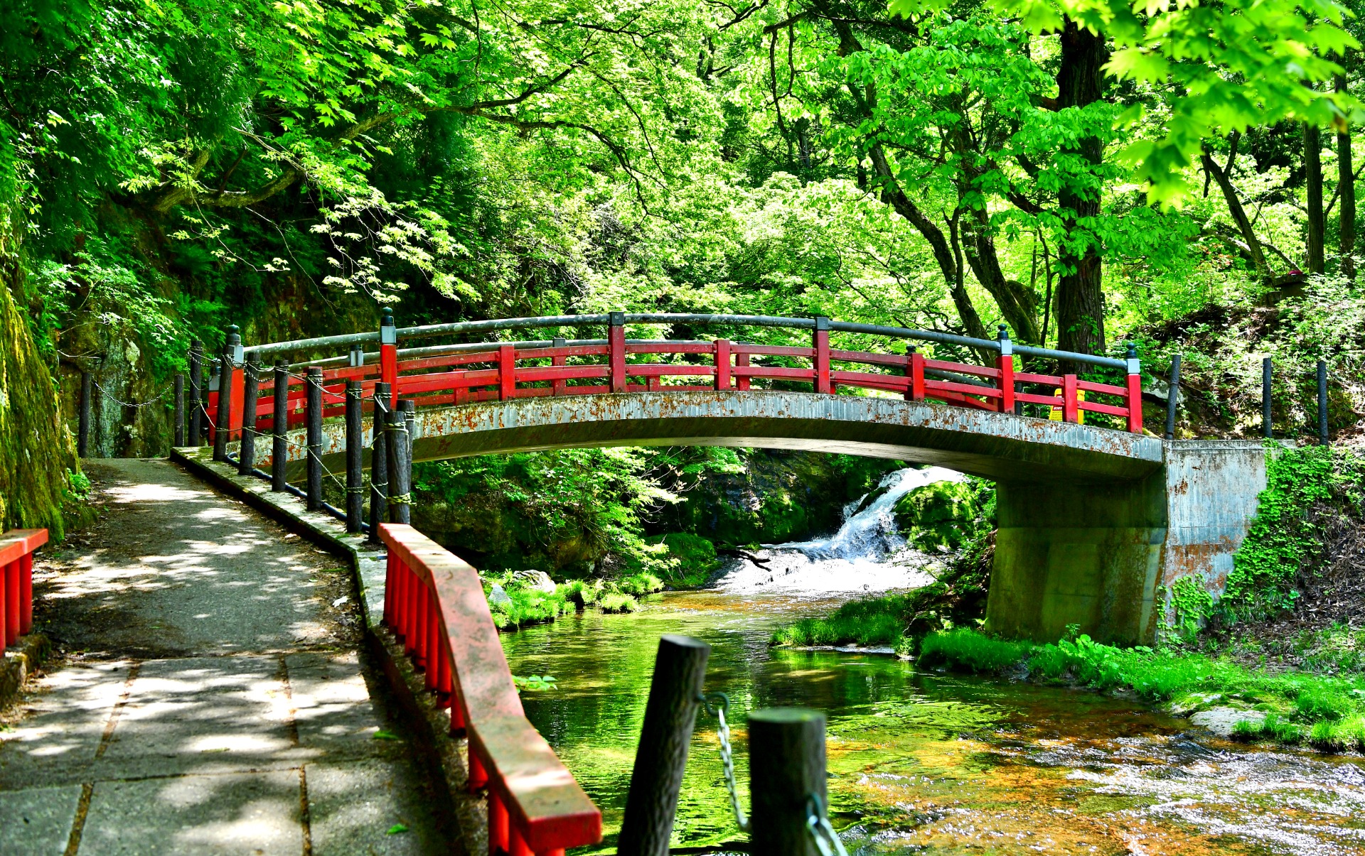 Dessus de la cascade Shirogane, Ginzan Onsen